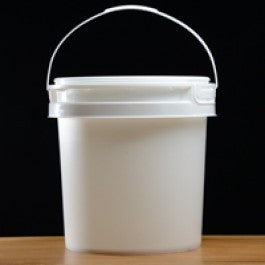 two gallon bucket. Does not come with lid or spigot